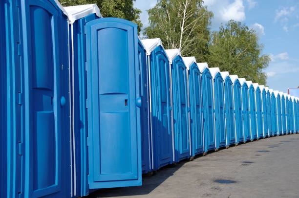 Best Portable toilet rental cost  in Fairlawn, VA